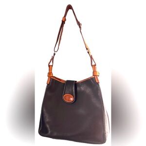 Vtg Dooney & Bourke Donegal Crest Large Black Feedbag Shoulder Handbag Purse